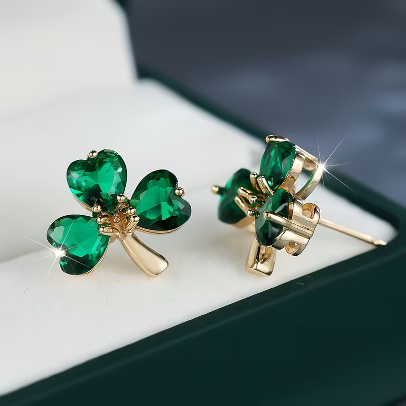 Kolczyki z czterolistną koniczyną