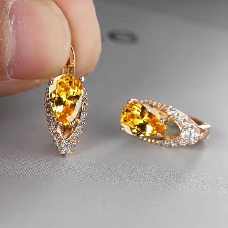 Kolczyki w kształcie kropli