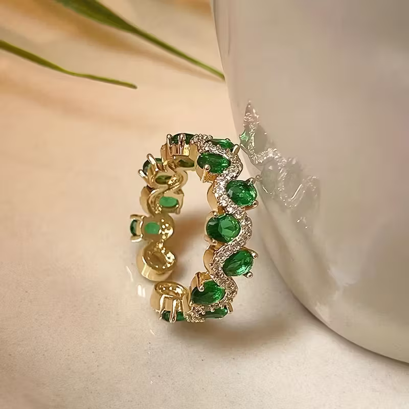 Pierścionek z koroną