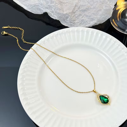 Naszyjnik z falą szmaragdową