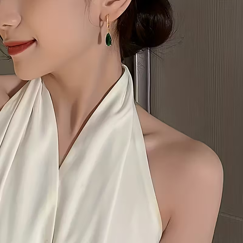 Leśne kolczyki kaskadowe